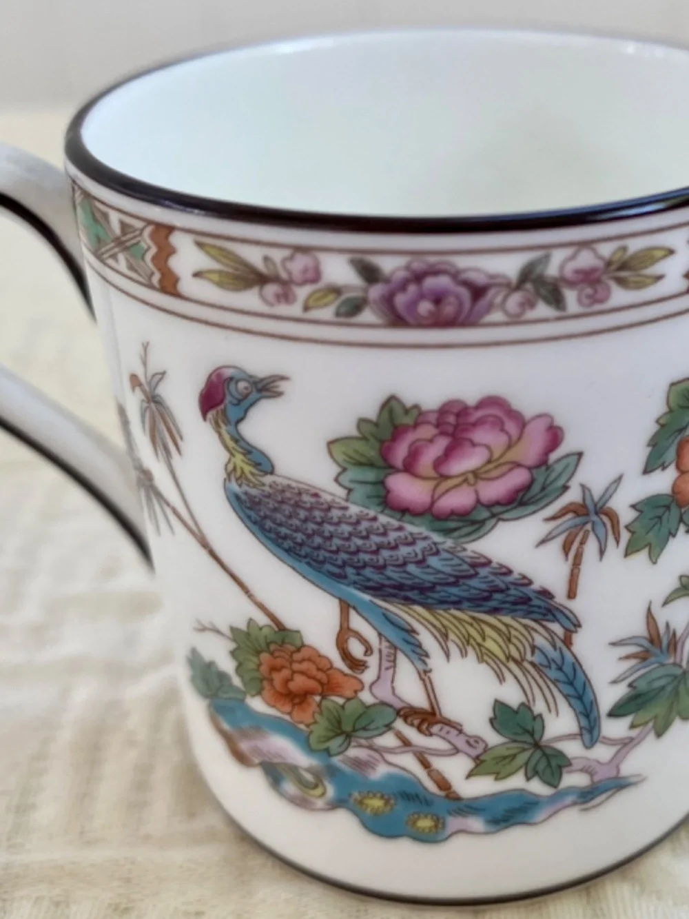 Wedgwood Bone China Coffee Cups. English Kutani Crane Espresso Set of 3. New.